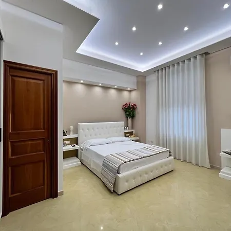 Royal * Πομπηία